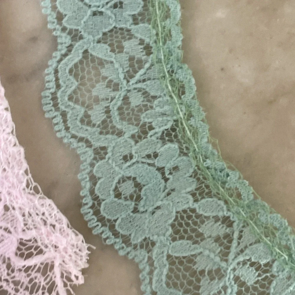 Wide Lace Lot Doll Clothes Craft Remnant Bright Colors Scalloped‎ Edge Floral